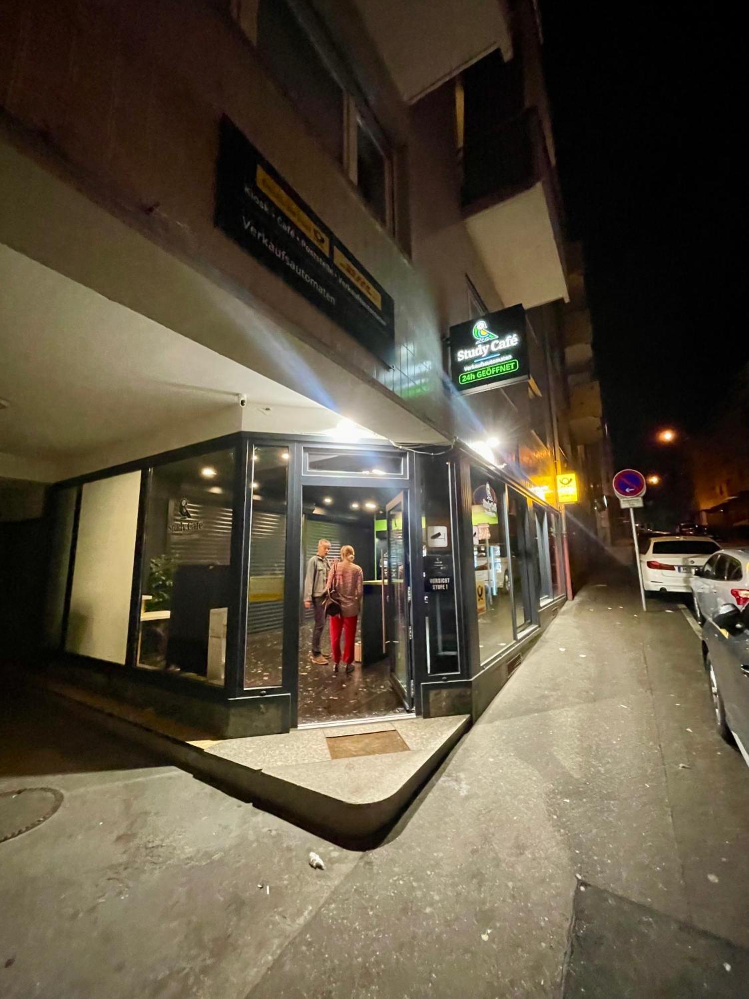 Neu Schwarzwald Zimmer Am Schloessle Goldstadt Pforzheim Eksteriør billede