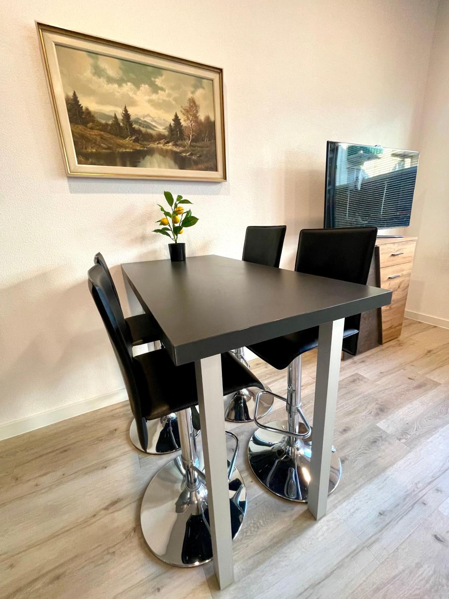 Neu Schwarzwald Zimmer Am Schloessle Goldstadt Pforzheim Eksteriør billede